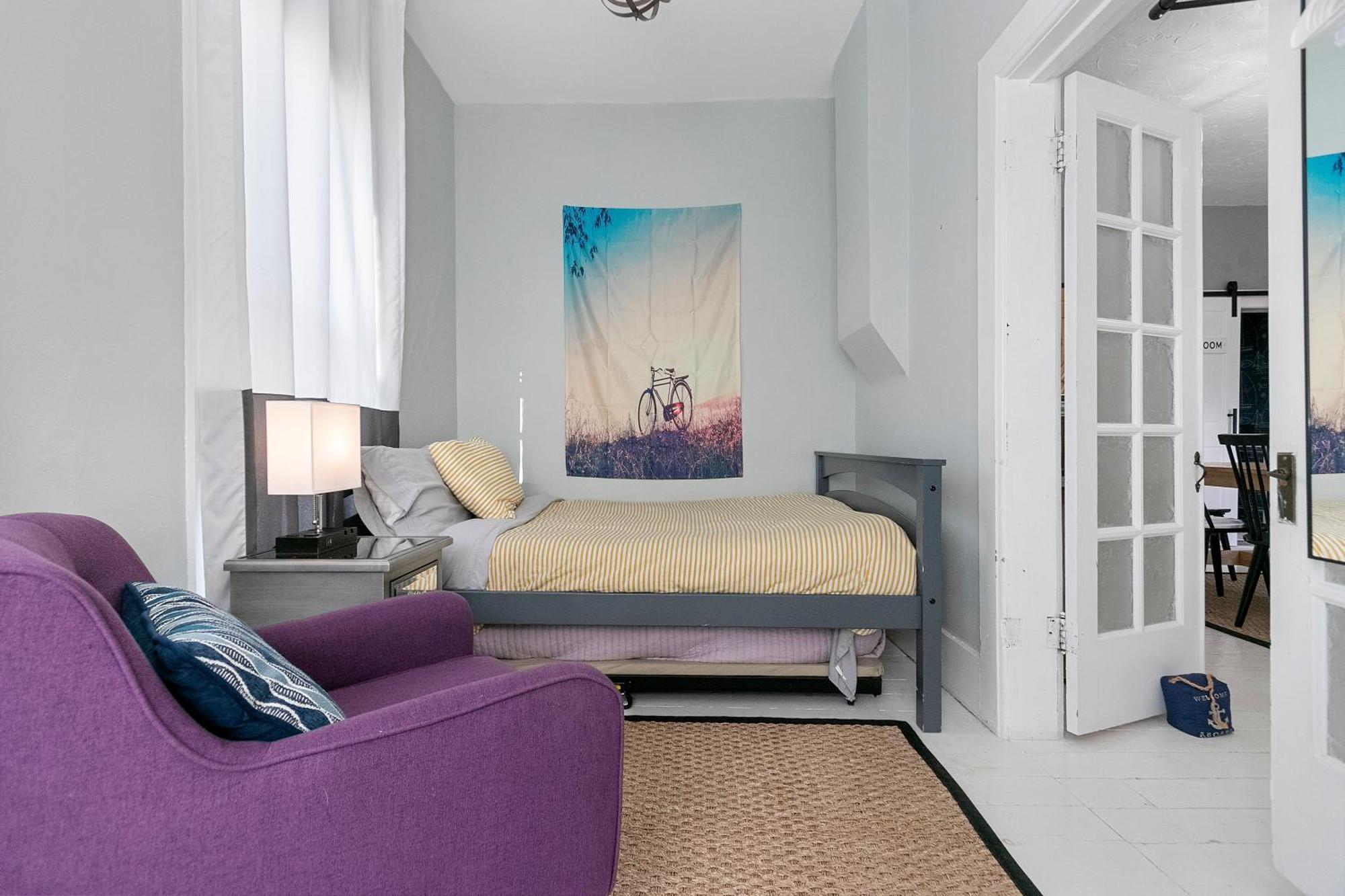 Compass Cove Downtown Home スタージョンベイ エクステリア 写真